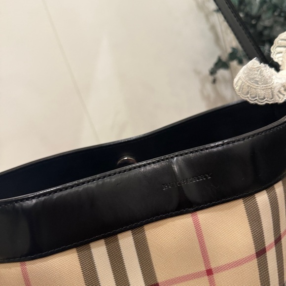 Vintage Burberry London Shoulder Bag - Picture 5 of 10